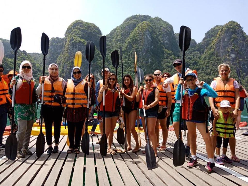 Thuy Duong Ha Long Hotel Bagian luar foto
