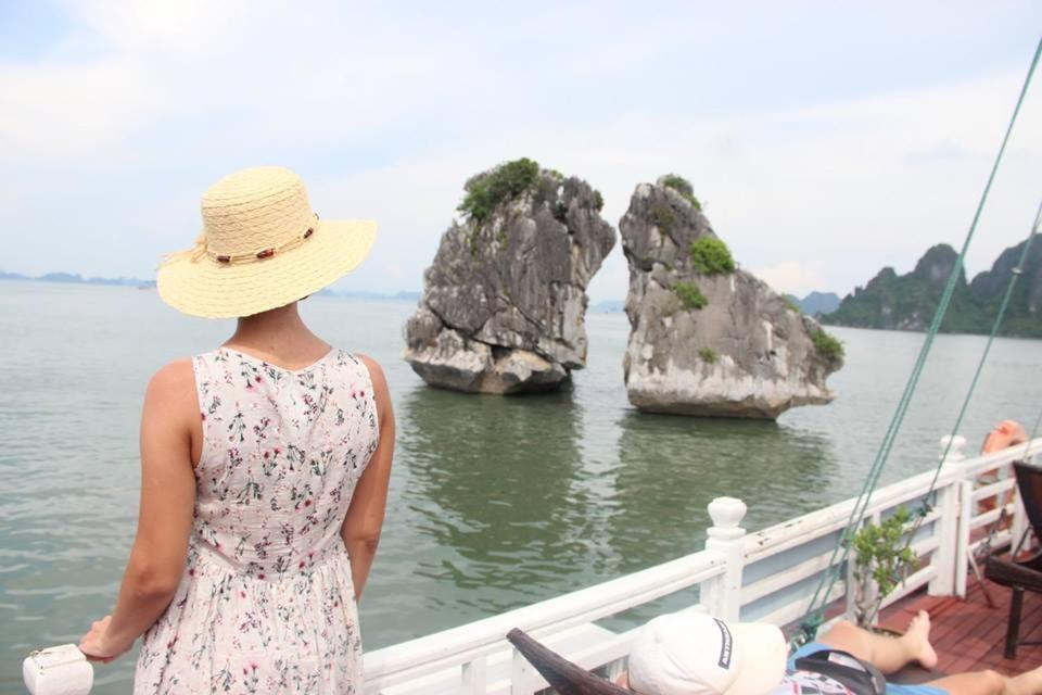Thuy Duong Ha Long Hotel Bagian luar foto